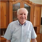 laureato in economia- laureato in medicina chirurgia. abilitato insegn. informatica - abilitato esercizio professione medica